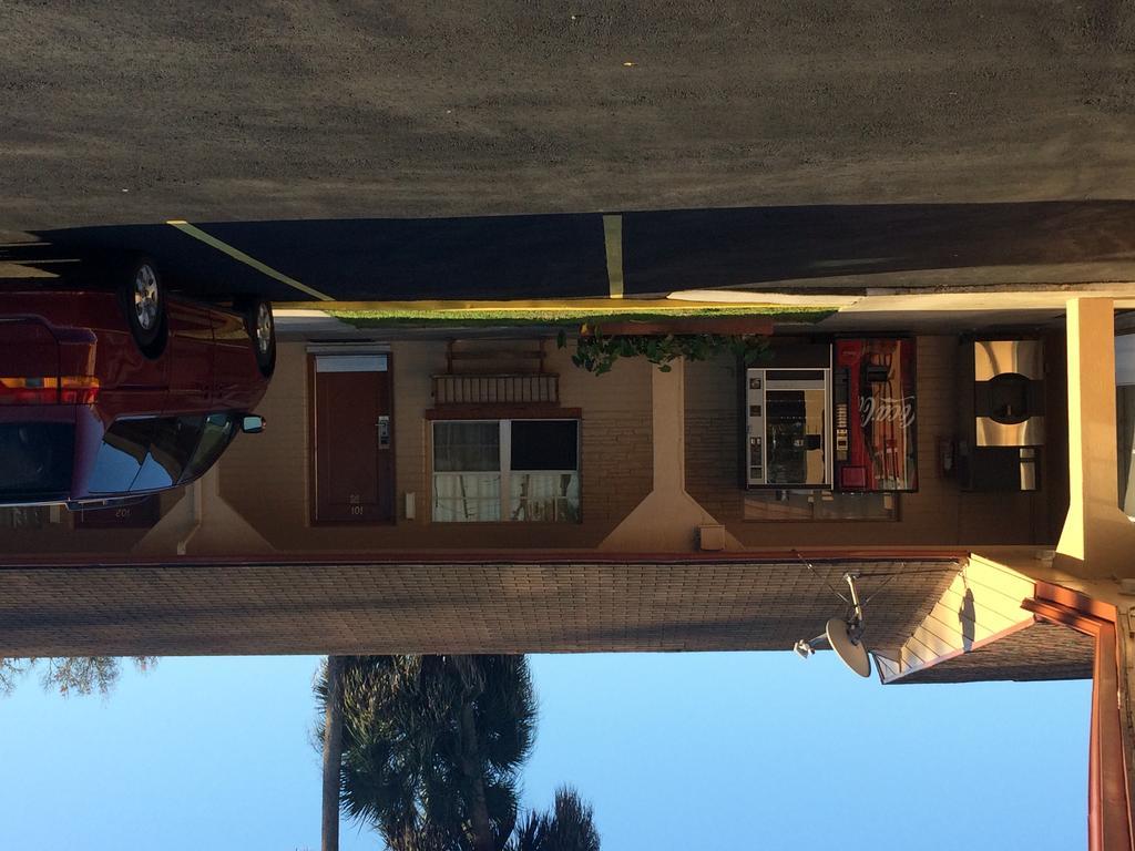 Shangri La Motel Ocala Exterior photo